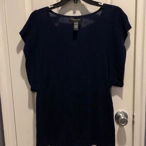 Cable & Gauge Navy V-Neck Short Sleeve Knit Top